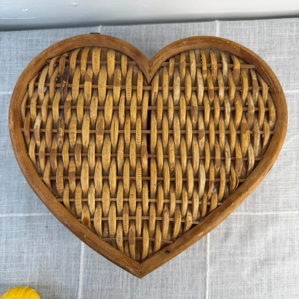 Cottagecore‎ Heart Hinged Lid Storage Basket 11.5